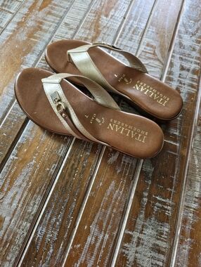 Italian Shoemakers Metallic Gold and Brown Leather Thong Sandals. 7. Old Money